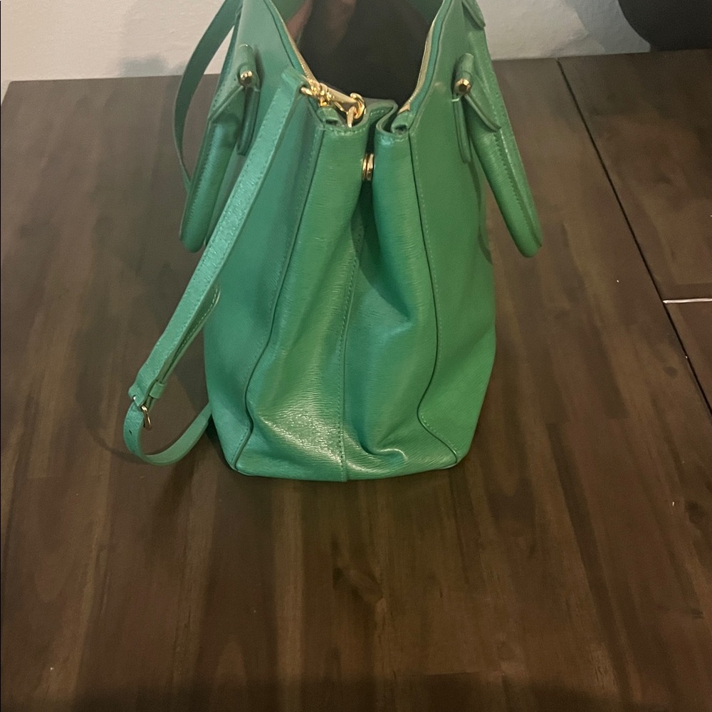 Ralph Lauren Vibrant Green Satchel bag never carried. - Picture 3 of 7